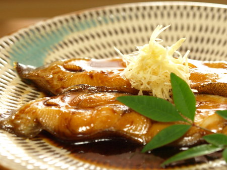 カラスガレイの煮付け 美味しそうな照りを出します 魚料理と簡単レシピ