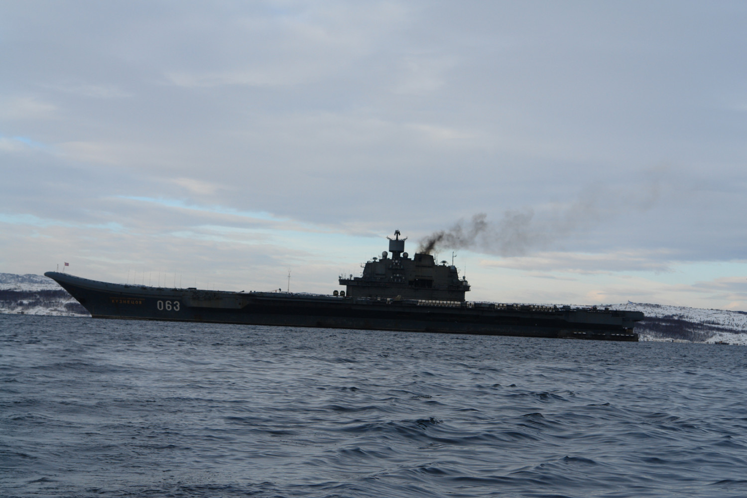 空母アドミラル クズネツォフ帰港 09年3月2日 N G クズネツォフ記念 ウリヤノフスク赤旗 親衛ロシア海軍情報管理局