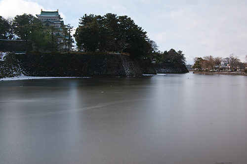 雪の名古屋城1-11
